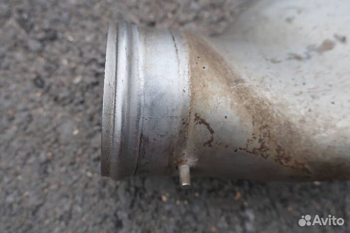 Патрубок интеркулера 06A145894C