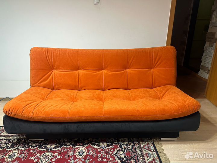 Диван книжка