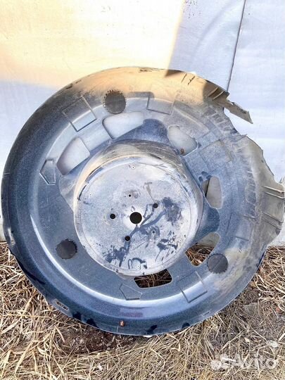 Колпак запасного колеса suzuki grand vitara