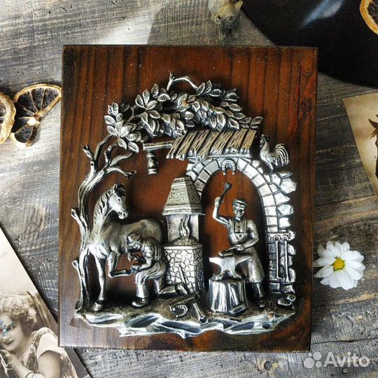 Антиквариат из Европы. Панно Кузница