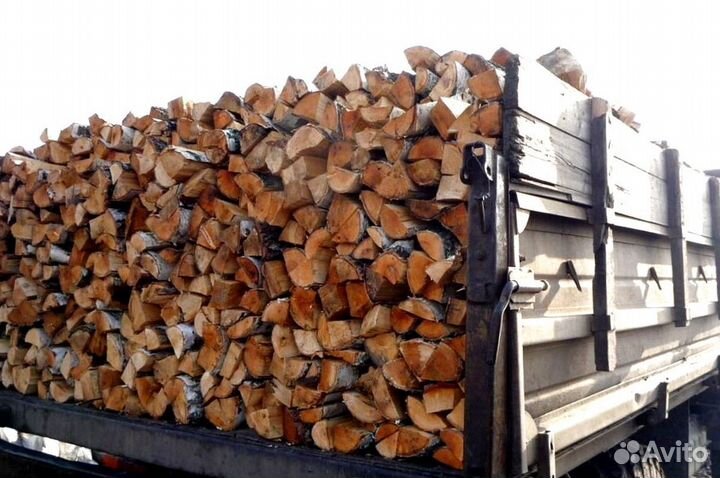 Дрова в дровник