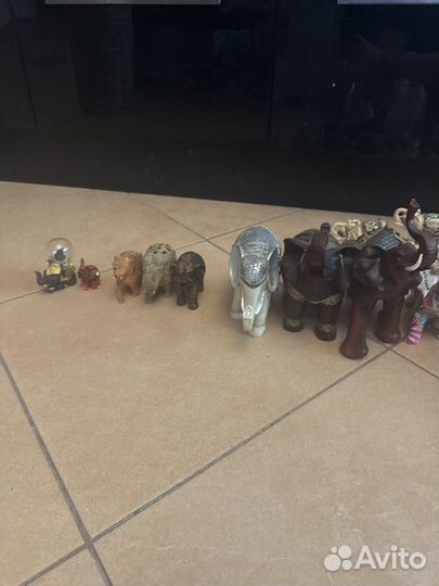 Фигурки слонов