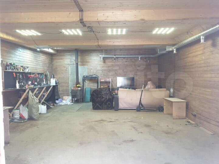 Гараж, > 30 м²