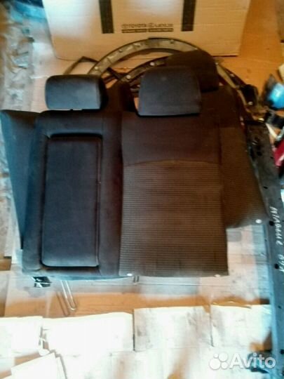 Митсубиси ланцер 10 сиденье заднее