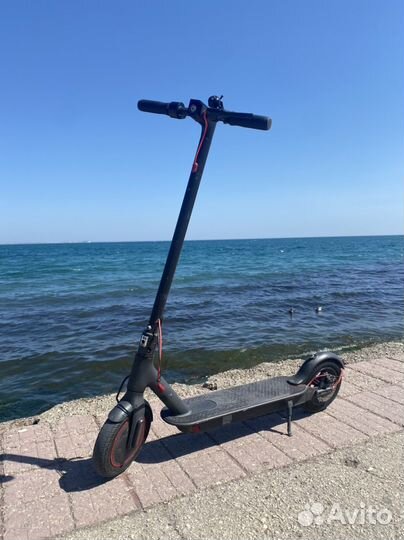 Электросамокат xiaomi m365 pro