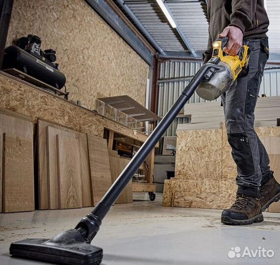 Аккумуляторный пылесос DeWalt DCV501LN