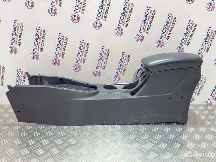 Подлокотник Kia Cerato 2