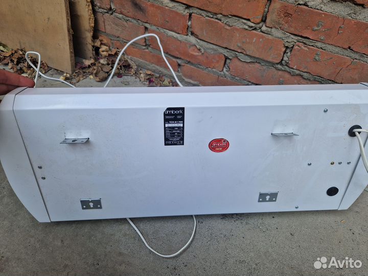 Потолочный инфракрасный обогреватель Timberk 700Вт