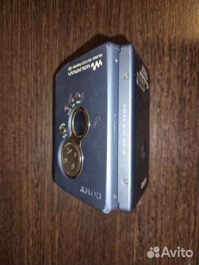 Кассетный плеер Sony Walkman WM-FX522