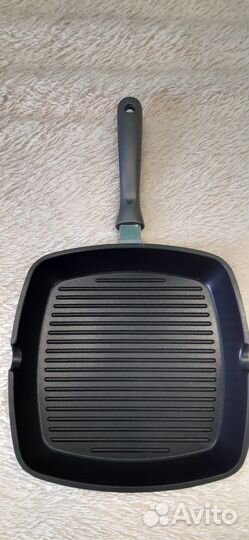 Сковорода гриль 28см
