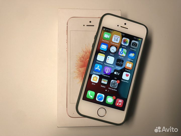 iPhone SE, 32 ГБ
