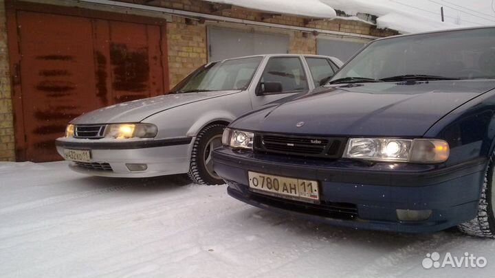 Стекла фар Saab 9000 гладкие, пара