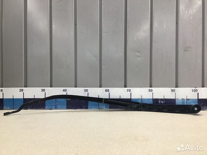 Поводок стеклоочистителя передний правый Kia Cerat