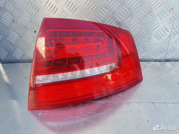 Фонарь задний правый Audi A8 D3 4.2 BVJ 2007-2010