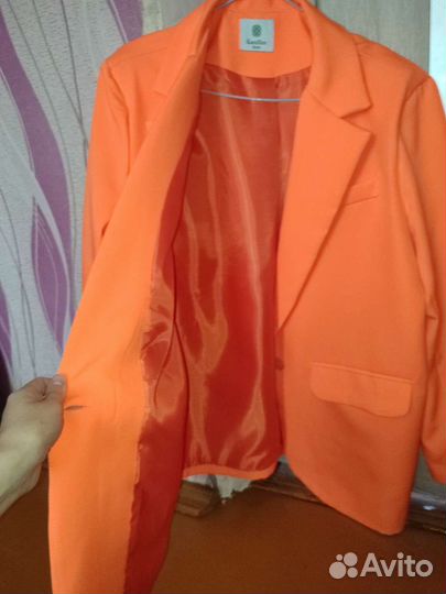 Костюм женский