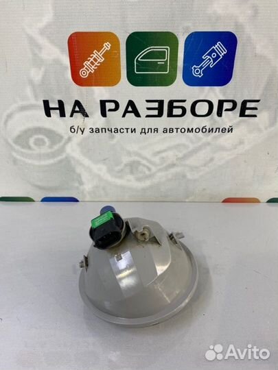 Фара противотуманная передняя левая Toyota Land