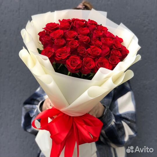 Розы в Форме Сердца. Цветы в Коробке. Доставка