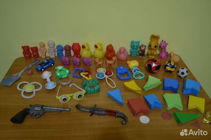 Детям разные игрушки