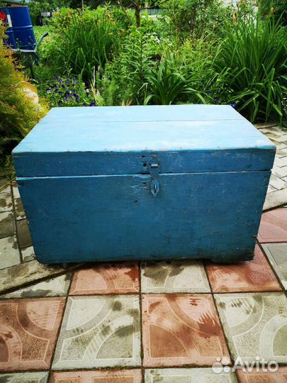 Сундук деревянный старинный