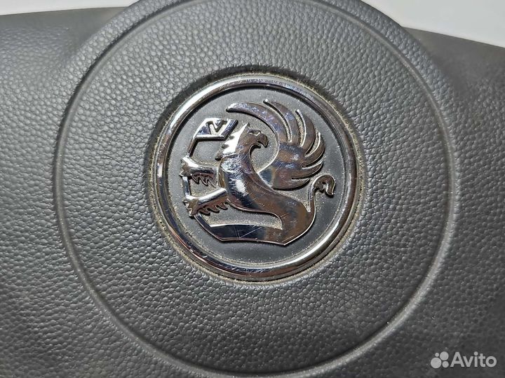 Подушка безопасности в рулевое колесо Opel Astra H