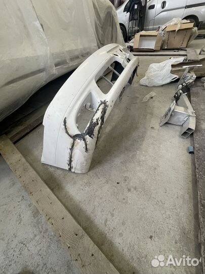 Бампер на Toyota Caldina