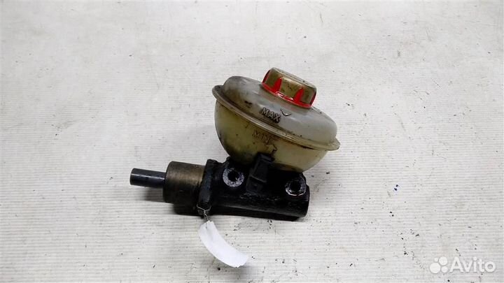 Цилиндр тормозной главный Audi 100 С3