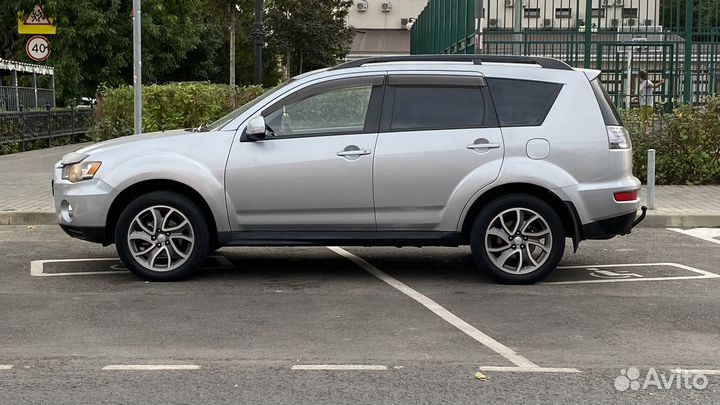 Mitsubishi Outlander 2.0 CVT, 2011, 182 948 км