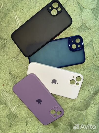Чехлы на iPhone 13