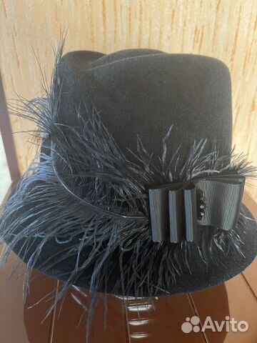 Шляпа фетровая с украшением