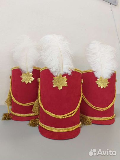 Гусарские киверы