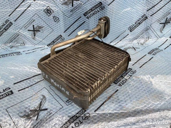 Радиатор кондиционера Nissan Maxima A33