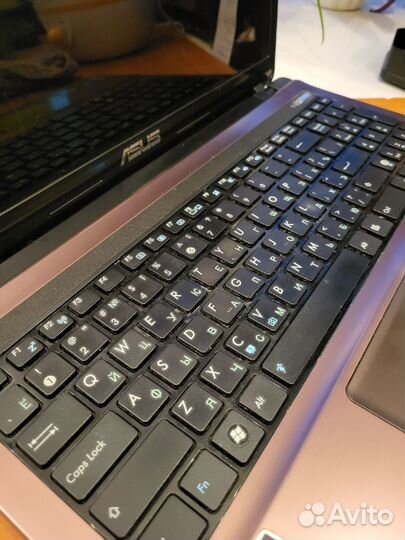 Ноутбук asus