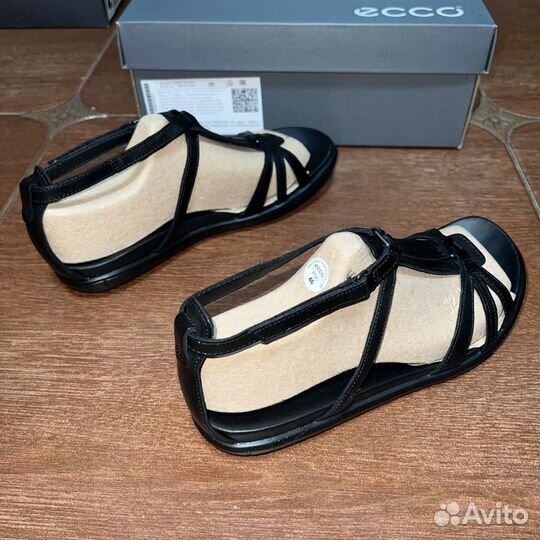 38/39 Босоножки Ecco simpil sandal