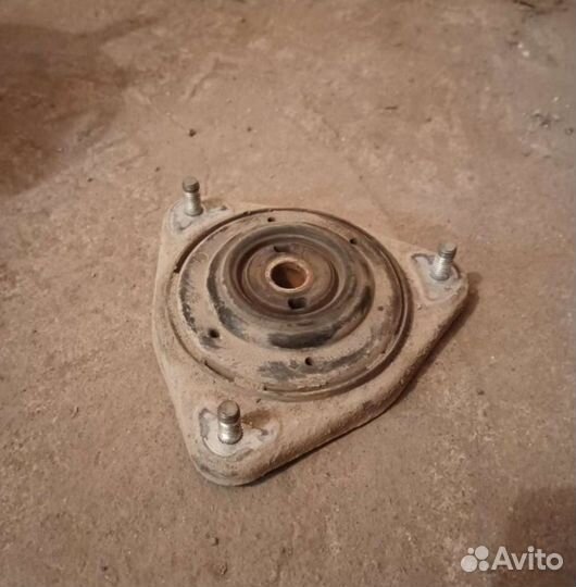 Стойки передние лада приора