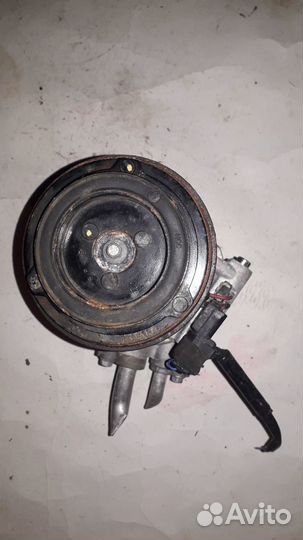 Компрессор кондиционера Mazda 6 GHT6 дизель