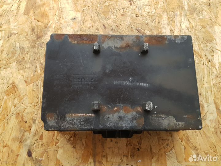 Корпус акб нижняя часть Ford Mondeo 3