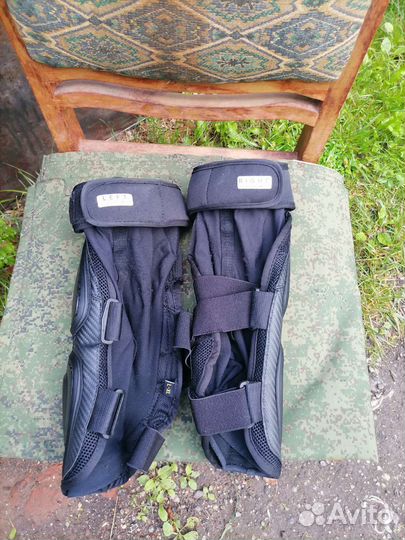 Налокотники мото icon