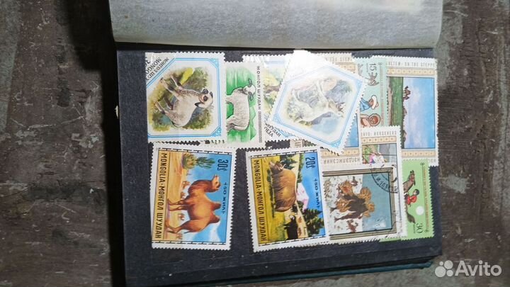 Альбом марок монголии,20 страниц