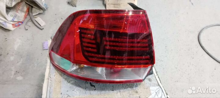 Задний фонарь на WV поло