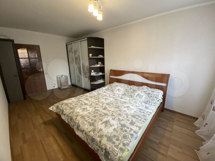 3-к. квартира, 86 м², 3/9 эт.