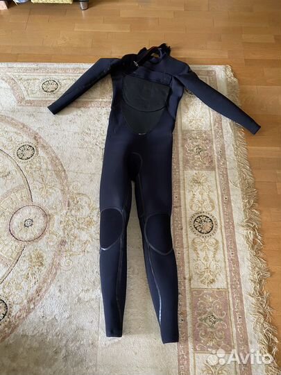 Гидрокостюмы, гидротапки, гидроперчатки, гидрошлем