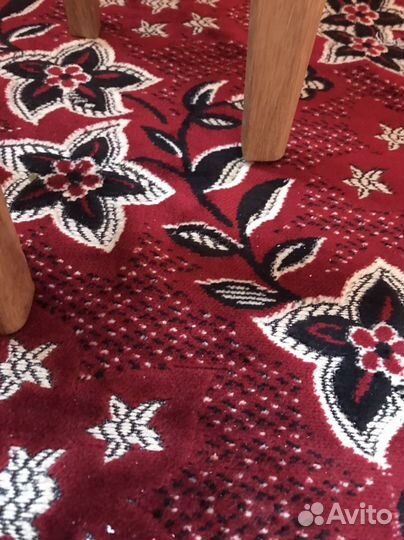 Подставка под цветы, деревянная