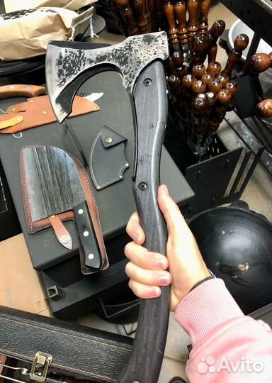 Топор кованый цельнометалльческий