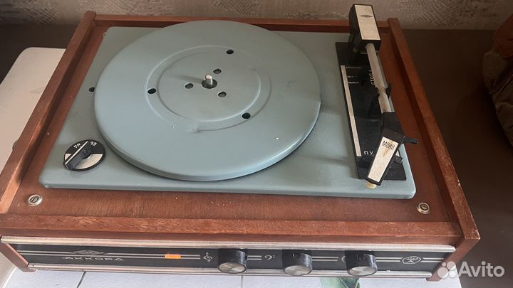 Проигрыватель винила электрофон аккорд-201