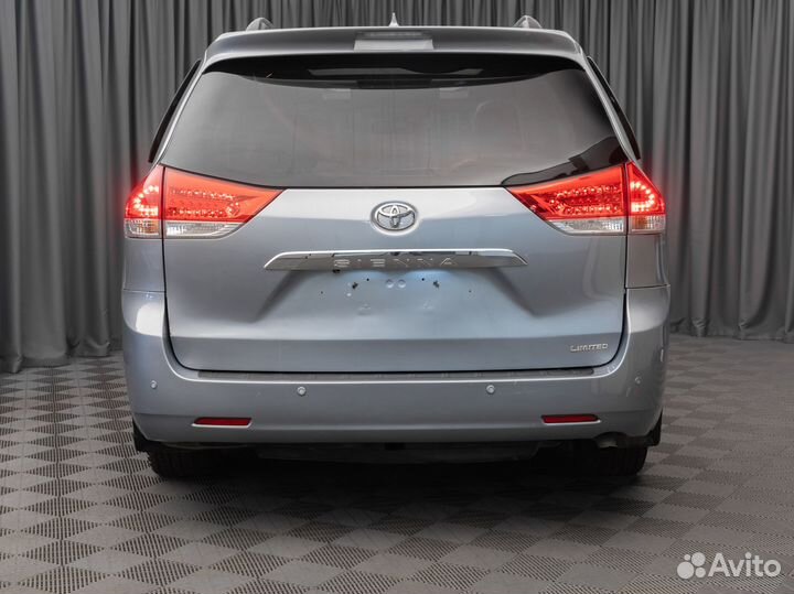 Toyota Sienna 3.5 AT, 2011, 181 405 км