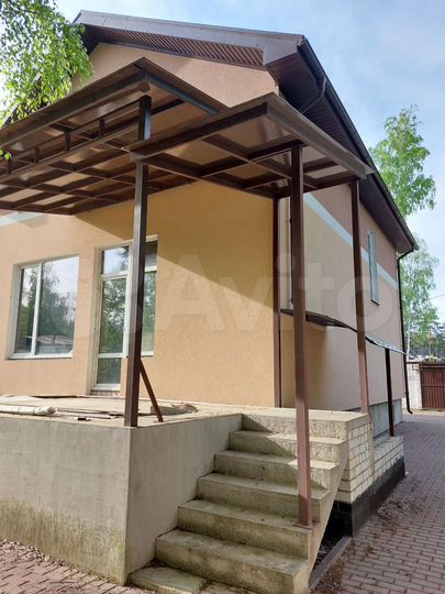 Дом 202 м² на участке 4,4 сот.