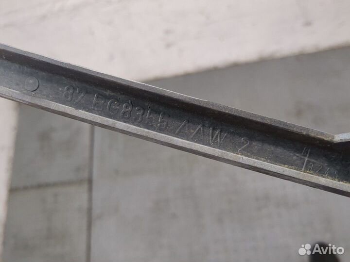 Ресничка под фару Ford Sierra, 1991