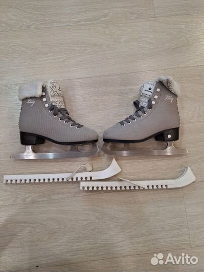 Коньки фигурные 37 размер