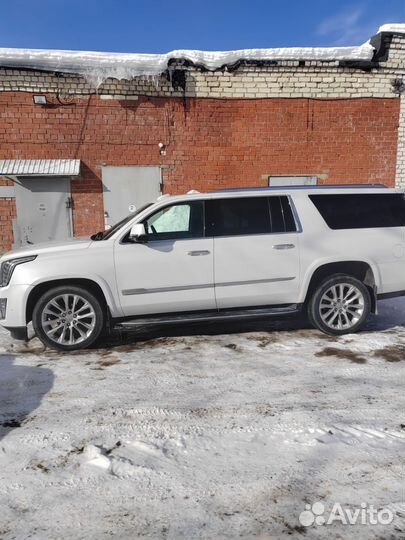 Cadillac Escalade 6.2 AT, 2019, 179 000 км