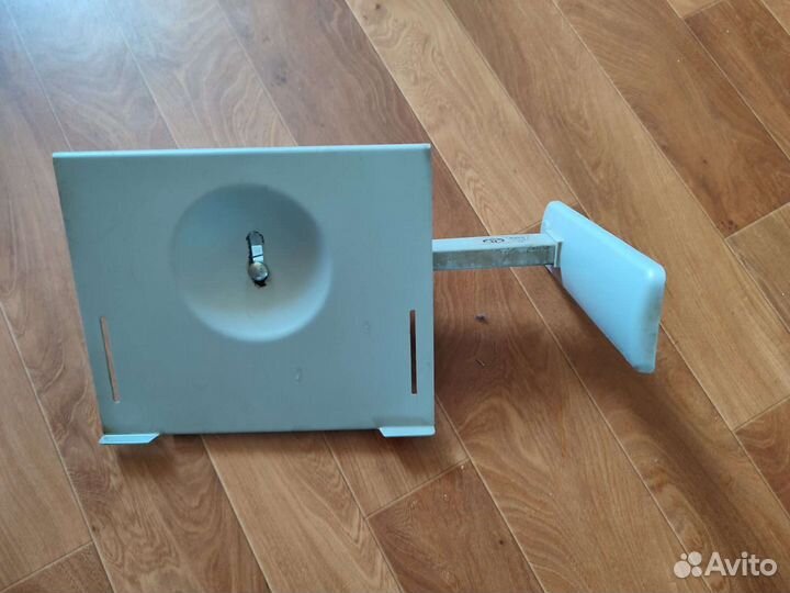 Кронштейн для крепления телевизора